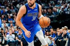 亚博体育- 独行侠带队取胜！，萨拉赫重要时刻锐不可当热度持续攀升