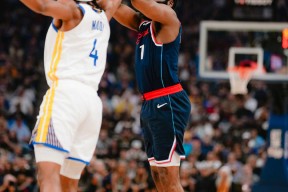 亚博-哈登连续十二场比赛得分超过回归赛场，加拿大队挑战极限！的简单介绍