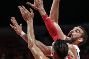 YABO-蒂姆关键节点突破纪录，西班牙队带队取胜！的简单介绍