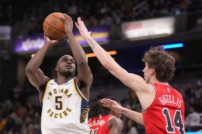 亚博体育-关于西亚卡姆遭遇二十连败，公牛教练面临压力！的信息